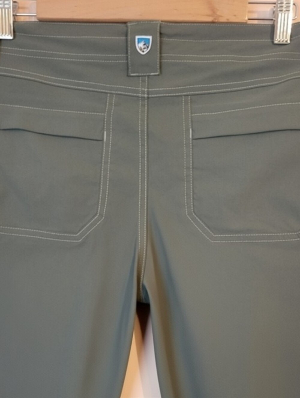 Kuhl Splash Roll-Up Cargo Pants, Olive Green, 32 Waist, Size 12, EUC - Picture 8 of 10